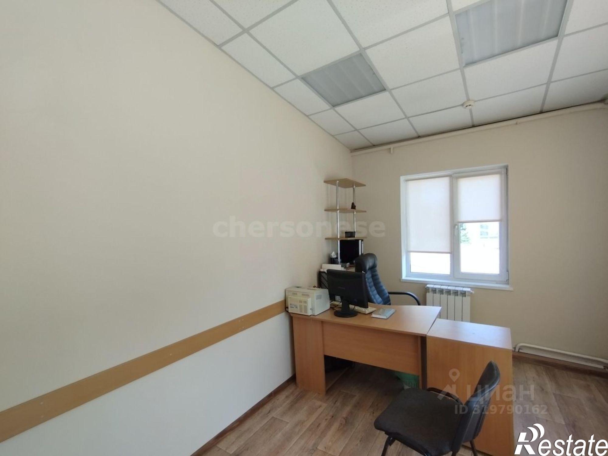 Сдать офис, помещение под офис за 18 000 рублей на Керченская улица