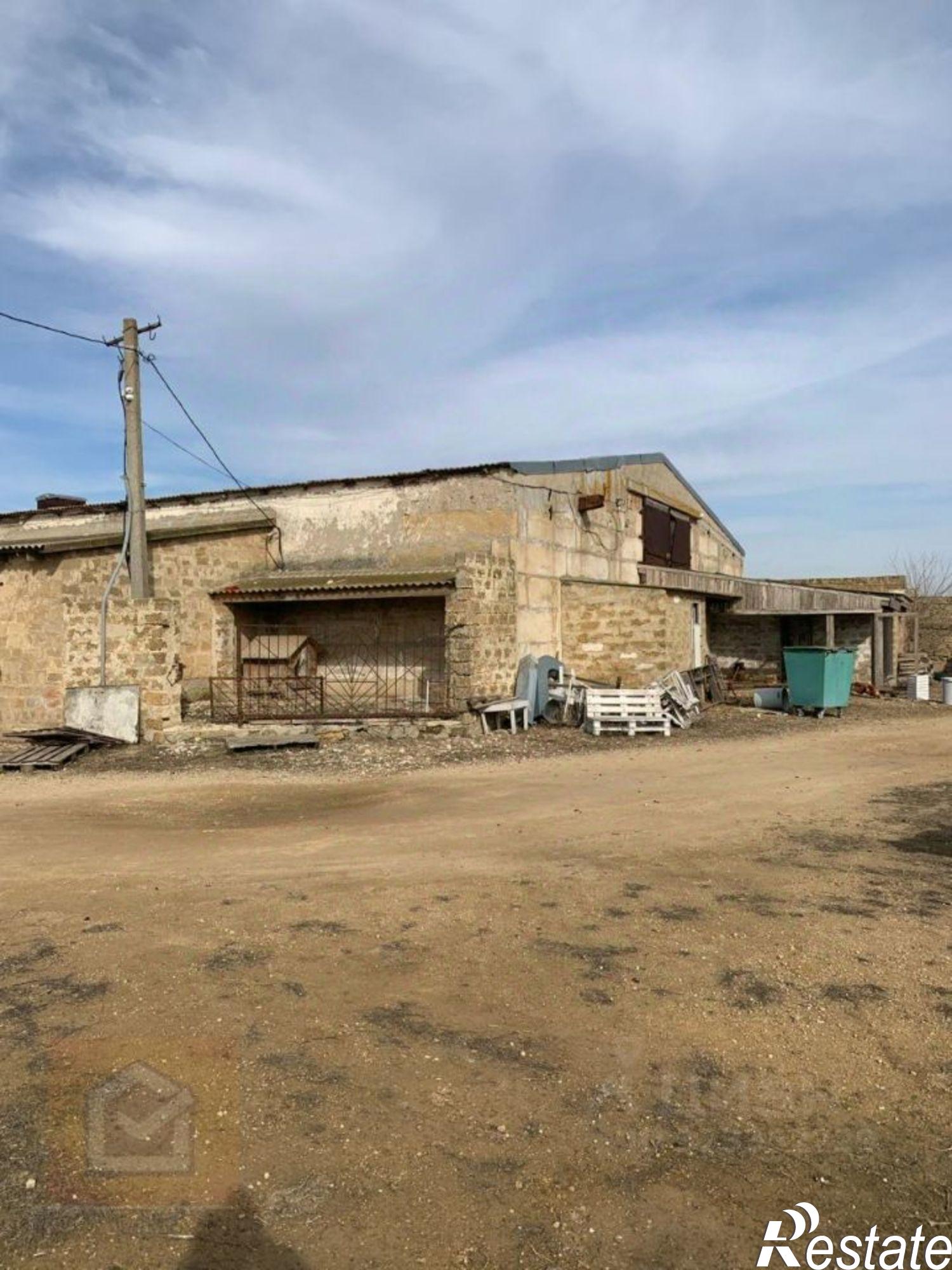 Купить помещение свободного назначения за 12 000 600 рублей на Сакский район, Туннельное с.