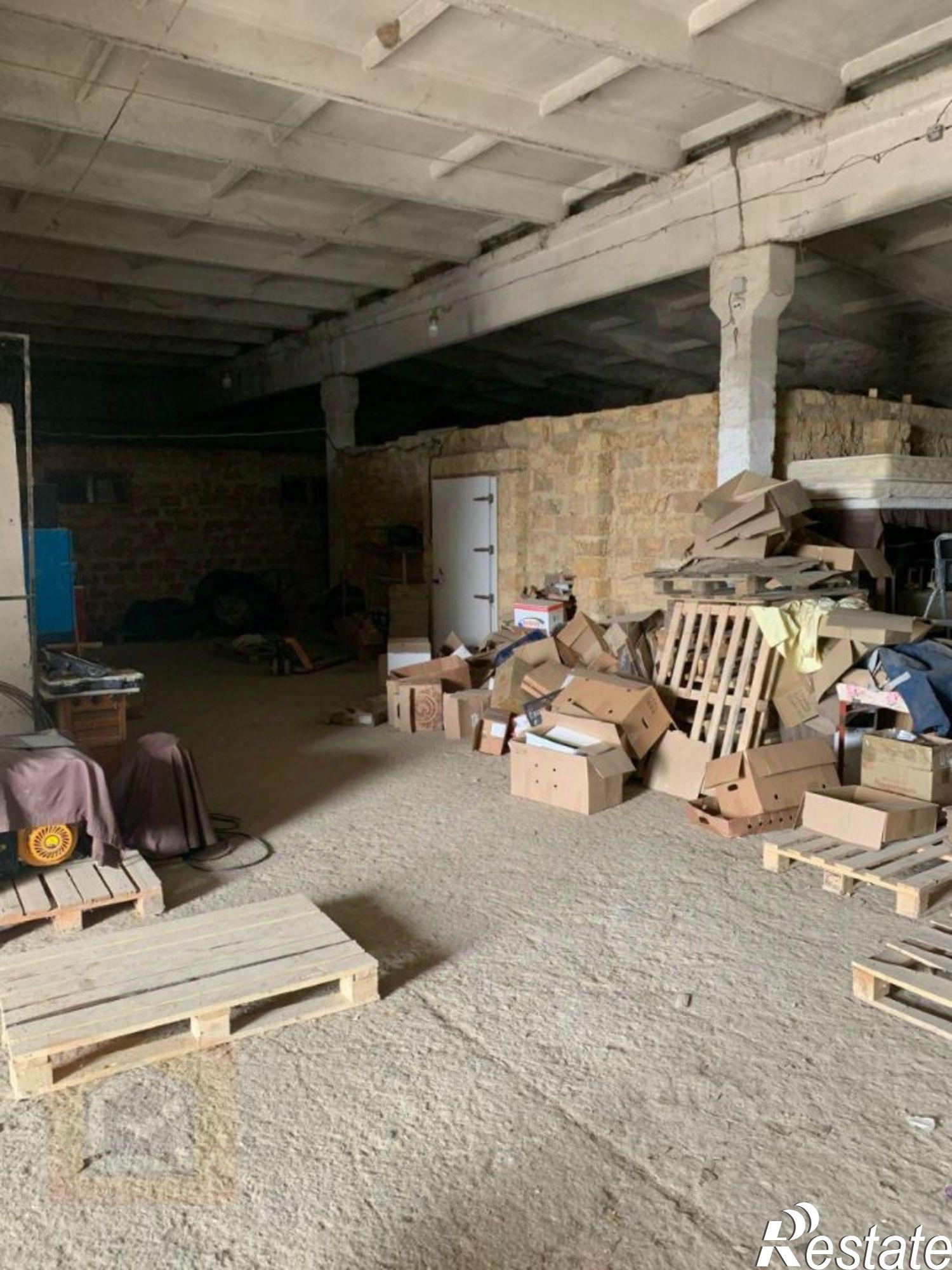 Купить помещение свободного назначения за 12 000 600 рублей на Сакский район, Туннельное с.