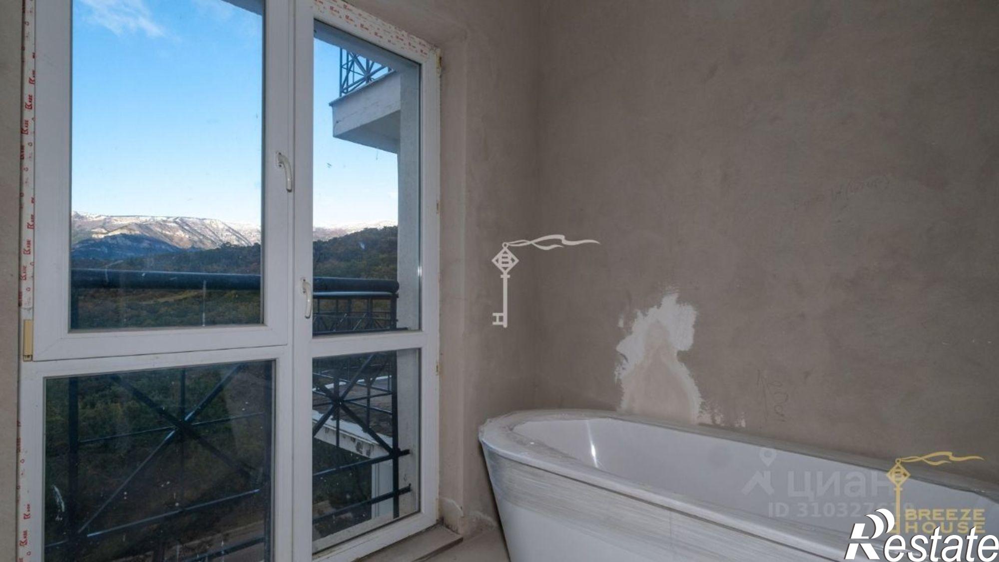 Купить квартиру за 35 000 000 рублей на улица Авроры, 48