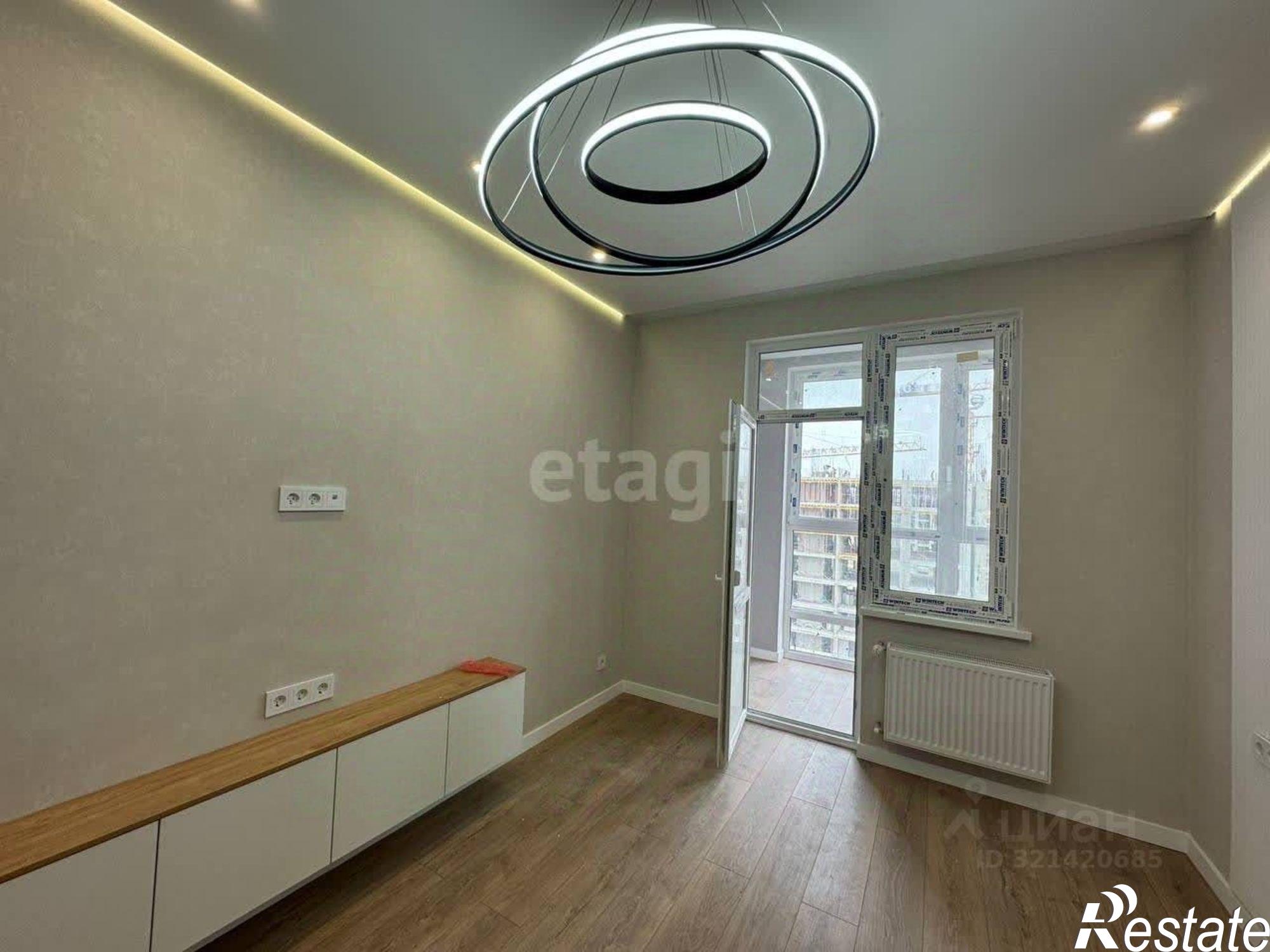 Купить квартиру за 10 000 000 рублей на ул Крымской весны, 2