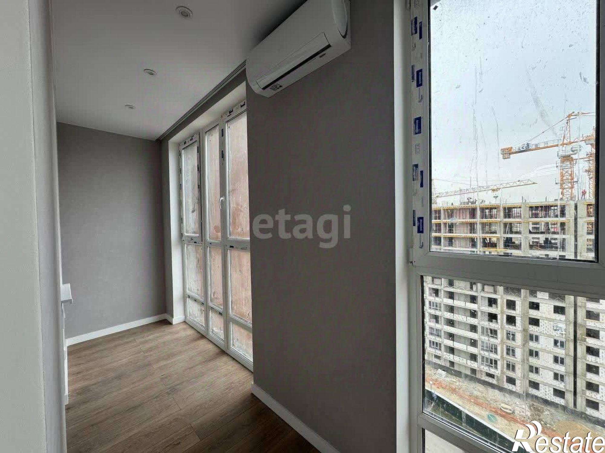 Купить квартиру за 10 000 000 рублей на ул Крымской весны, 2