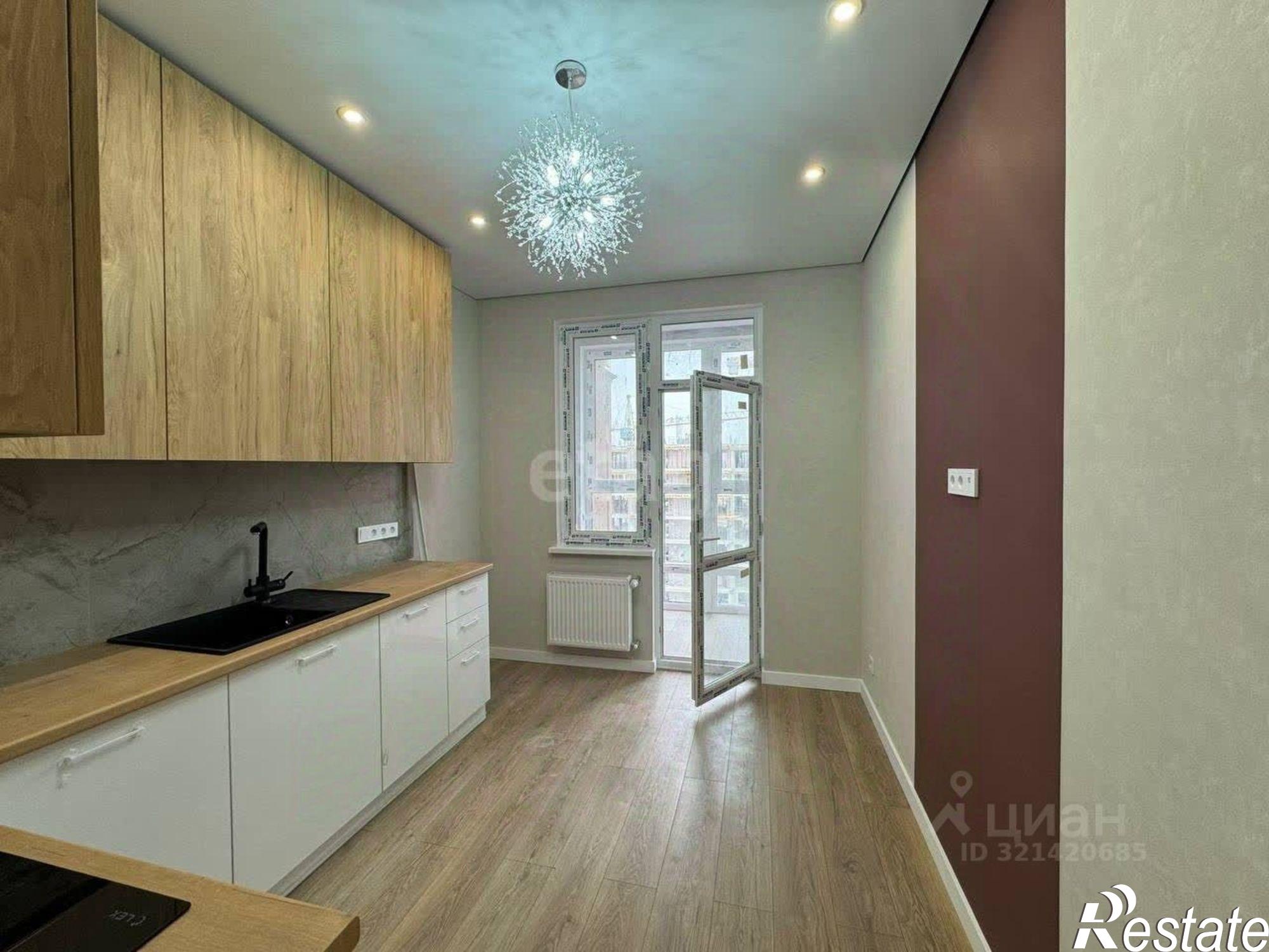 Купить квартиру за 10 000 000 рублей на ул Крымской весны, 2