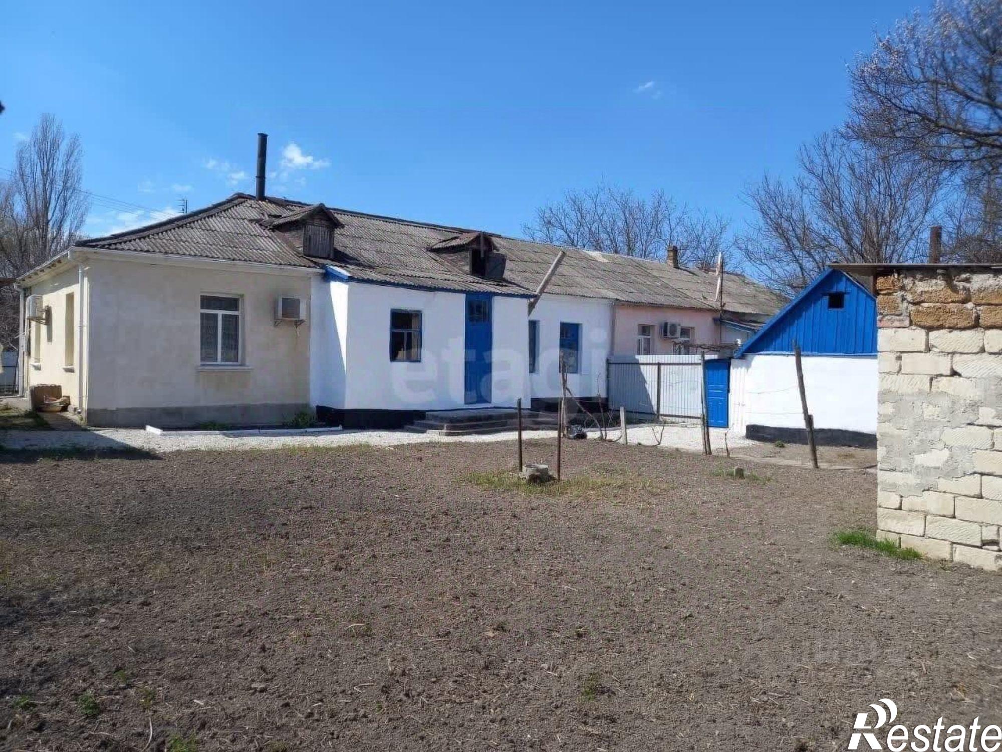 Купить квартиру за 2 100 000 рублей на Белогорский район