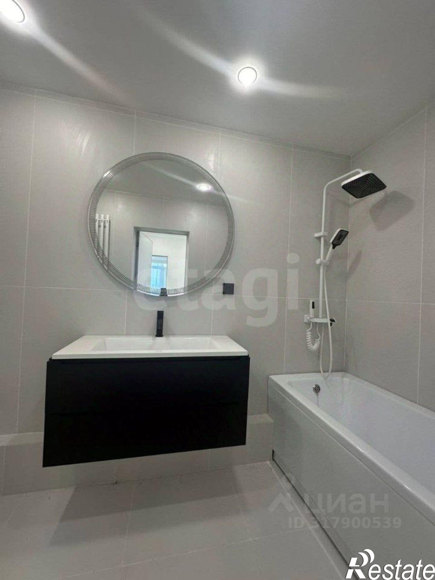 Купить квартиру за 11 900 000 рублей на ул Хрусталева, 137