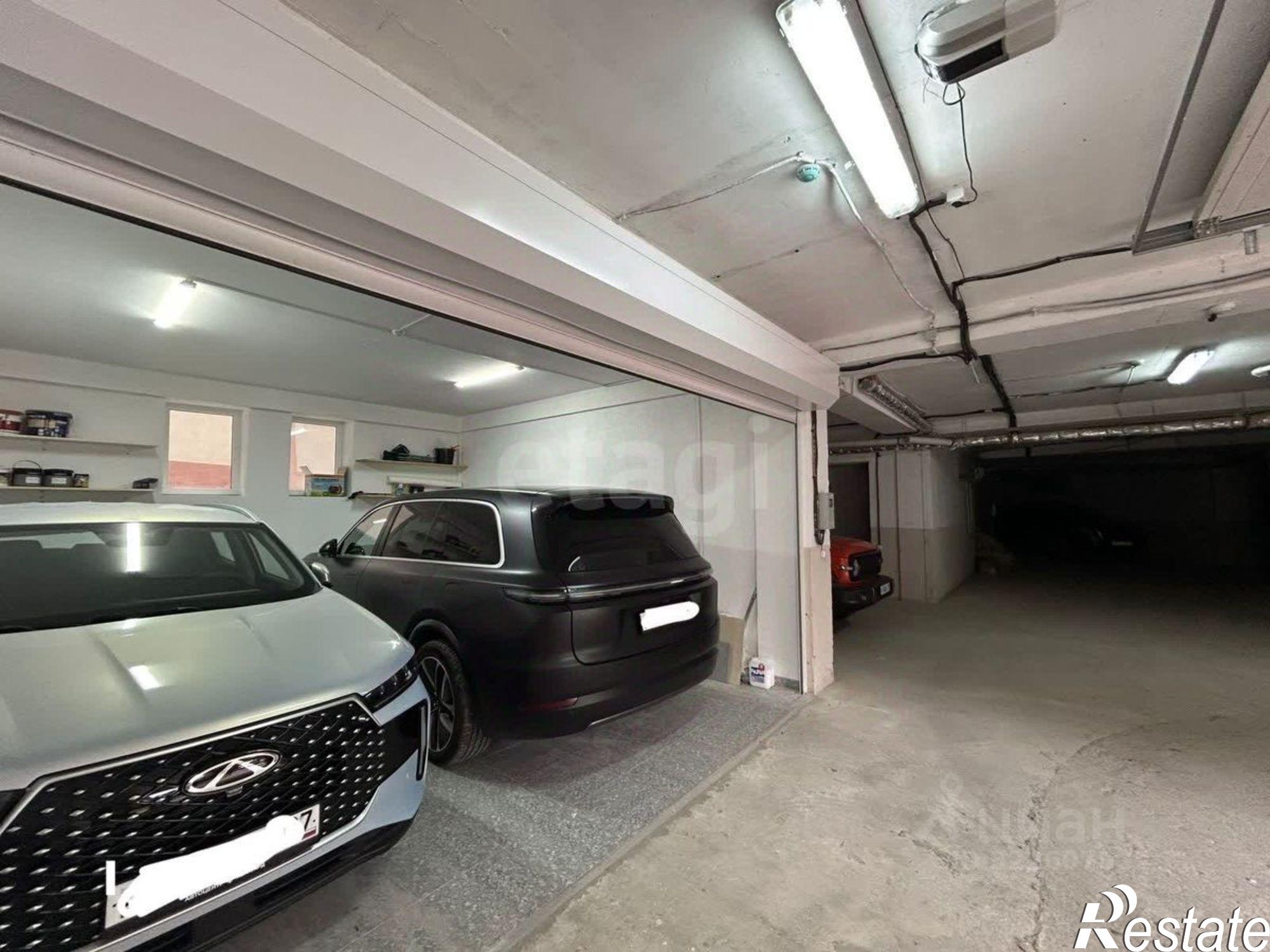 Купить гараж, место в паркинге за 4 814 820 рублей на Советская улица, 22