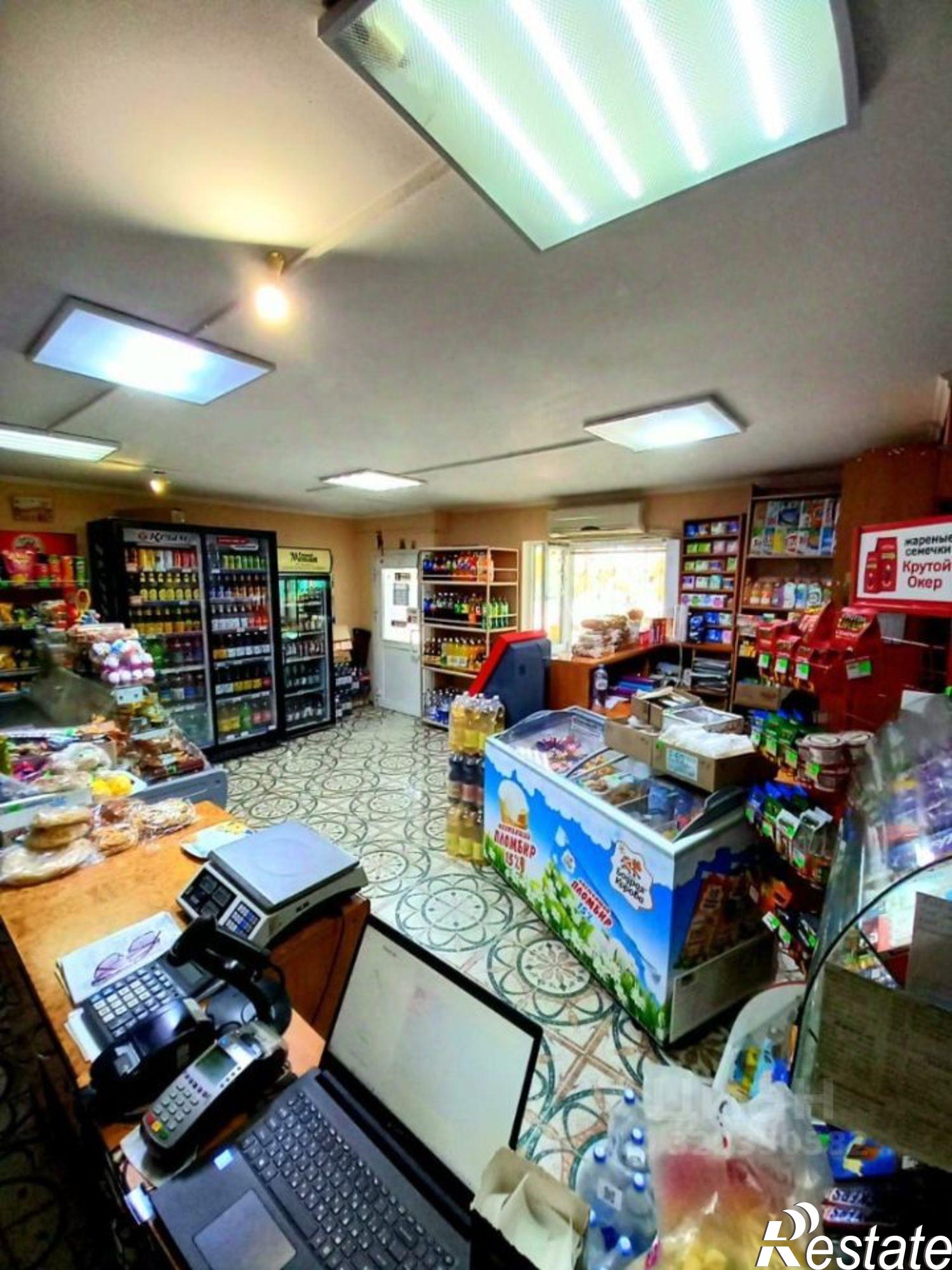 Купить торговое помещение за 4 900 000 рублей на Джанкойский м/р-н, Азовское сп, Азовское пгт