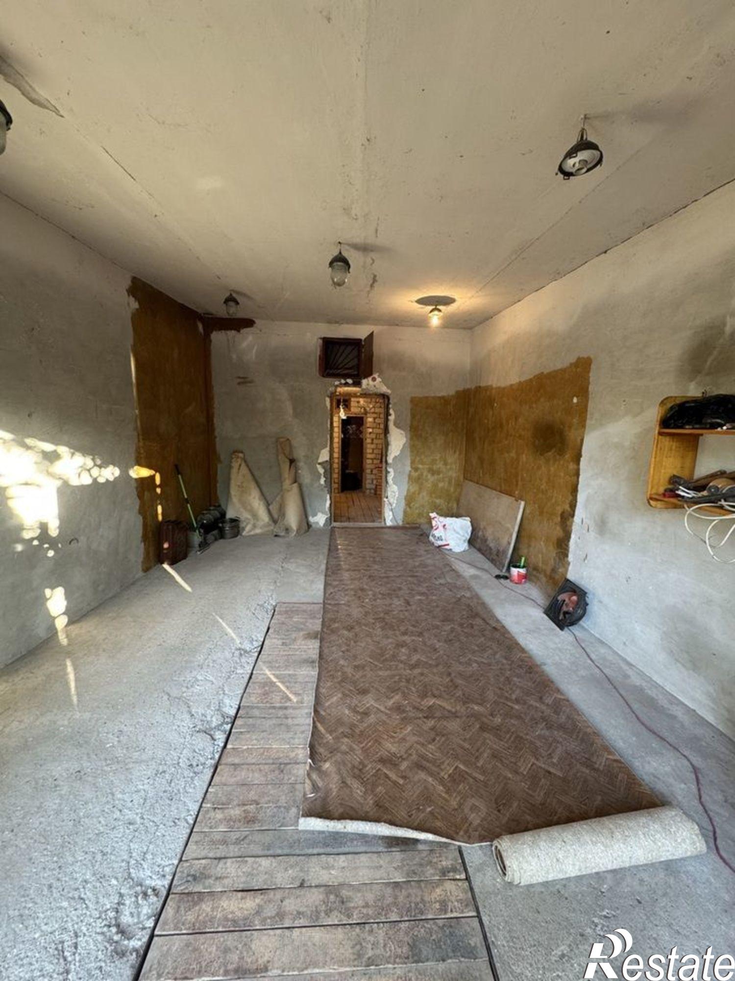 Купить гараж, место в паркинге за 2 100 020 рублей на улица Челнокова, 69