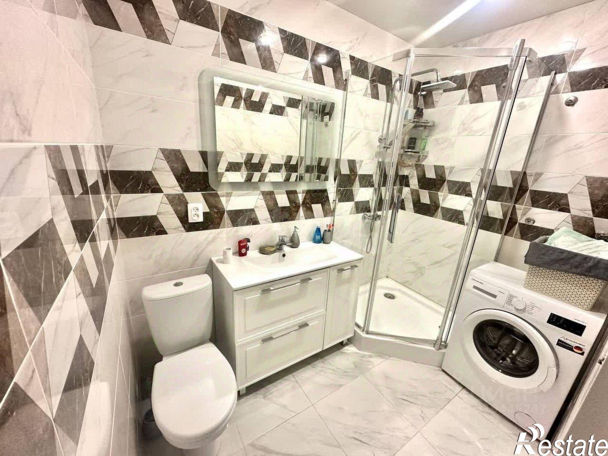 Купить квартиру за 8 100 000 рублей на ул Крымской весны, 2