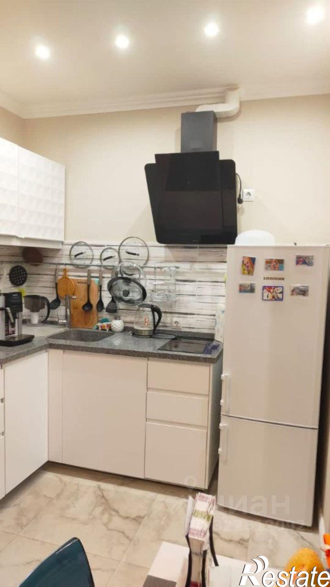 Купить квартиру за 25 000 000 рублей на улица Авроры, 44