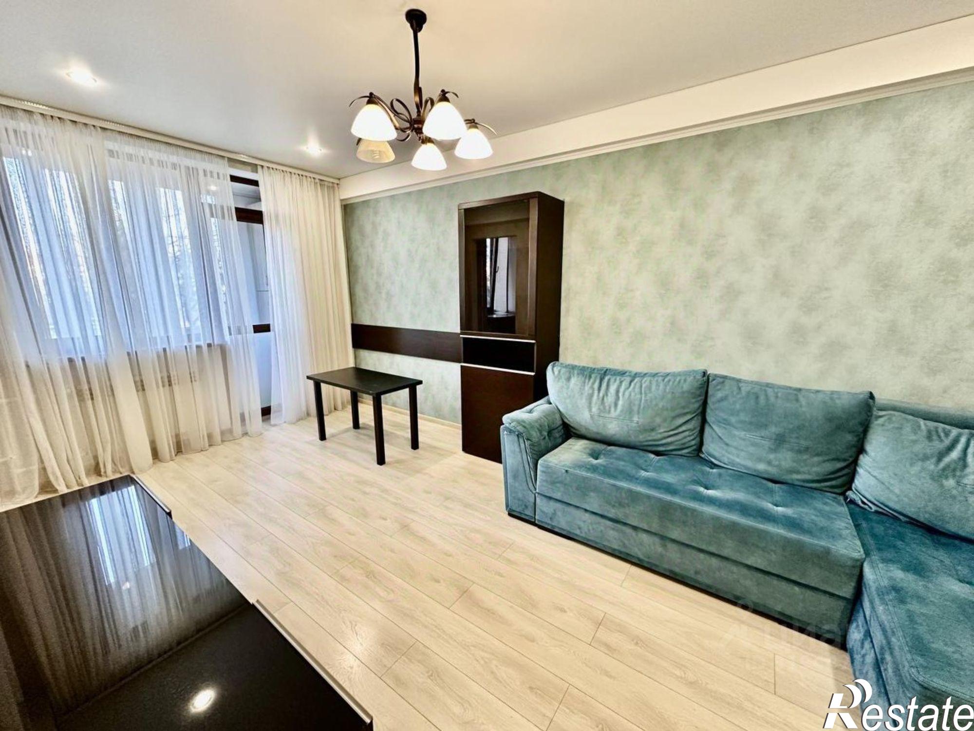 Купить квартиру за 10 990 000 рублей на ул Хрусталева, 53