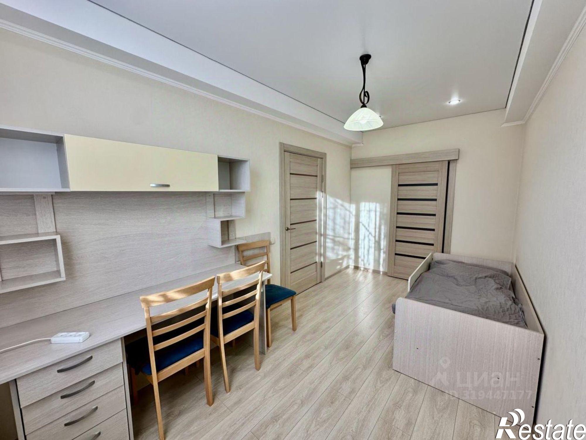 Купить квартиру за 10 990 000 рублей на ул Хрусталева, 53