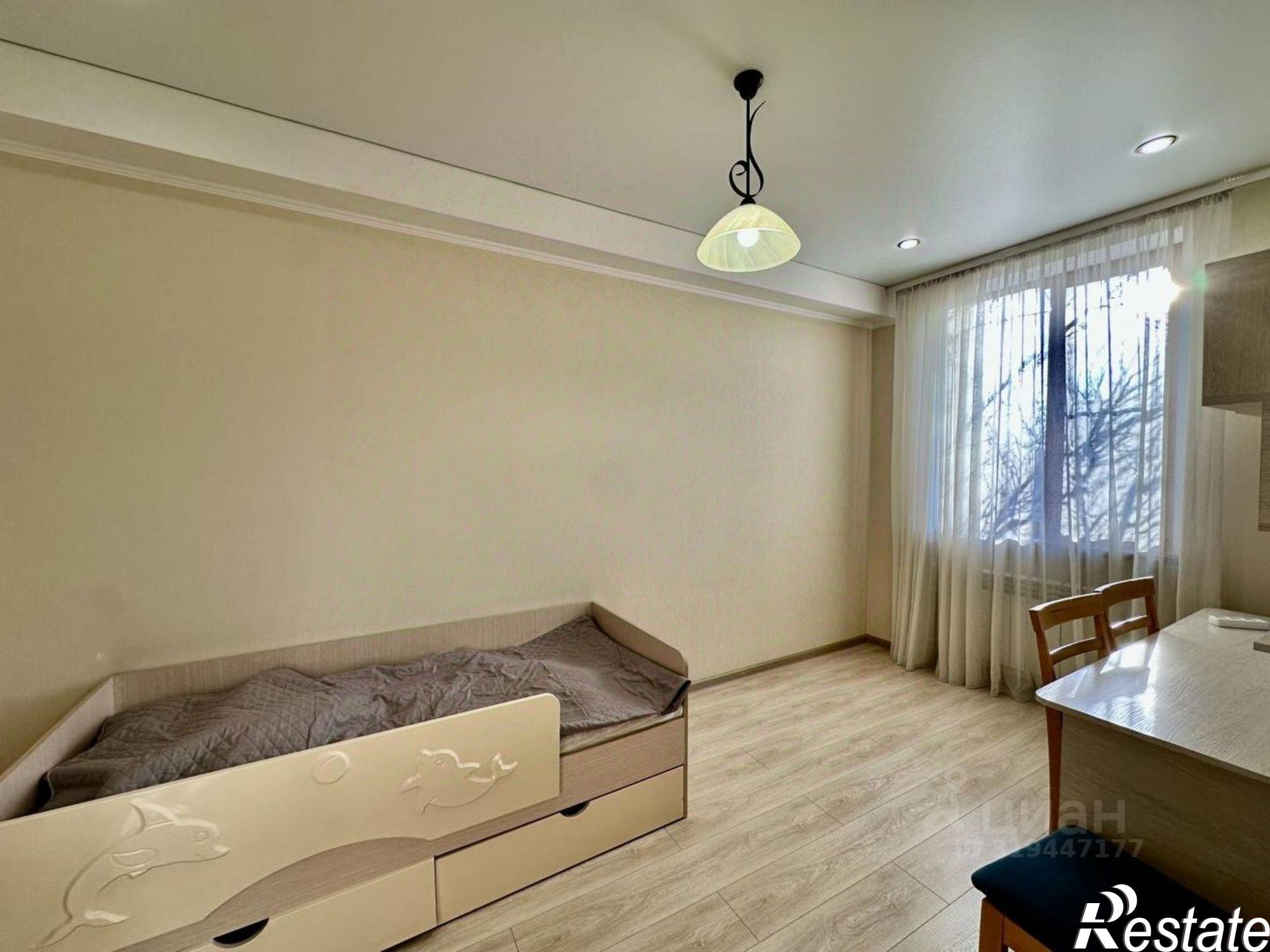 Купить квартиру за 10 990 000 рублей на ул Хрусталева, 53