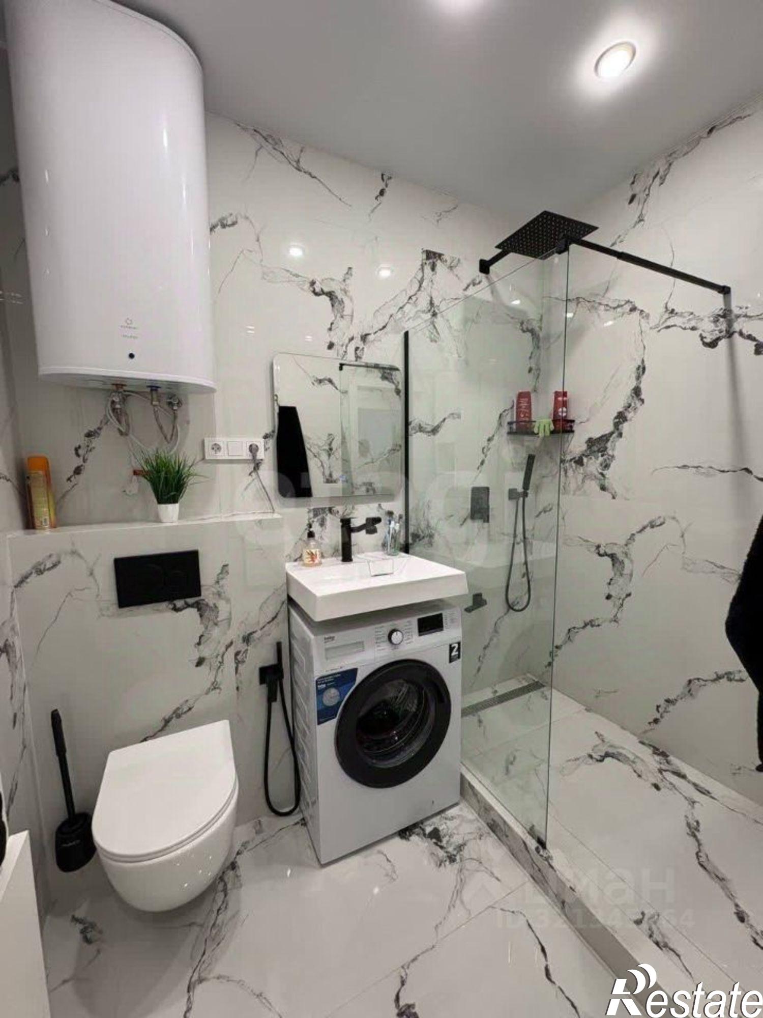 Купить квартиру за 9 300 000 рублей на ул Крымской весны, 2