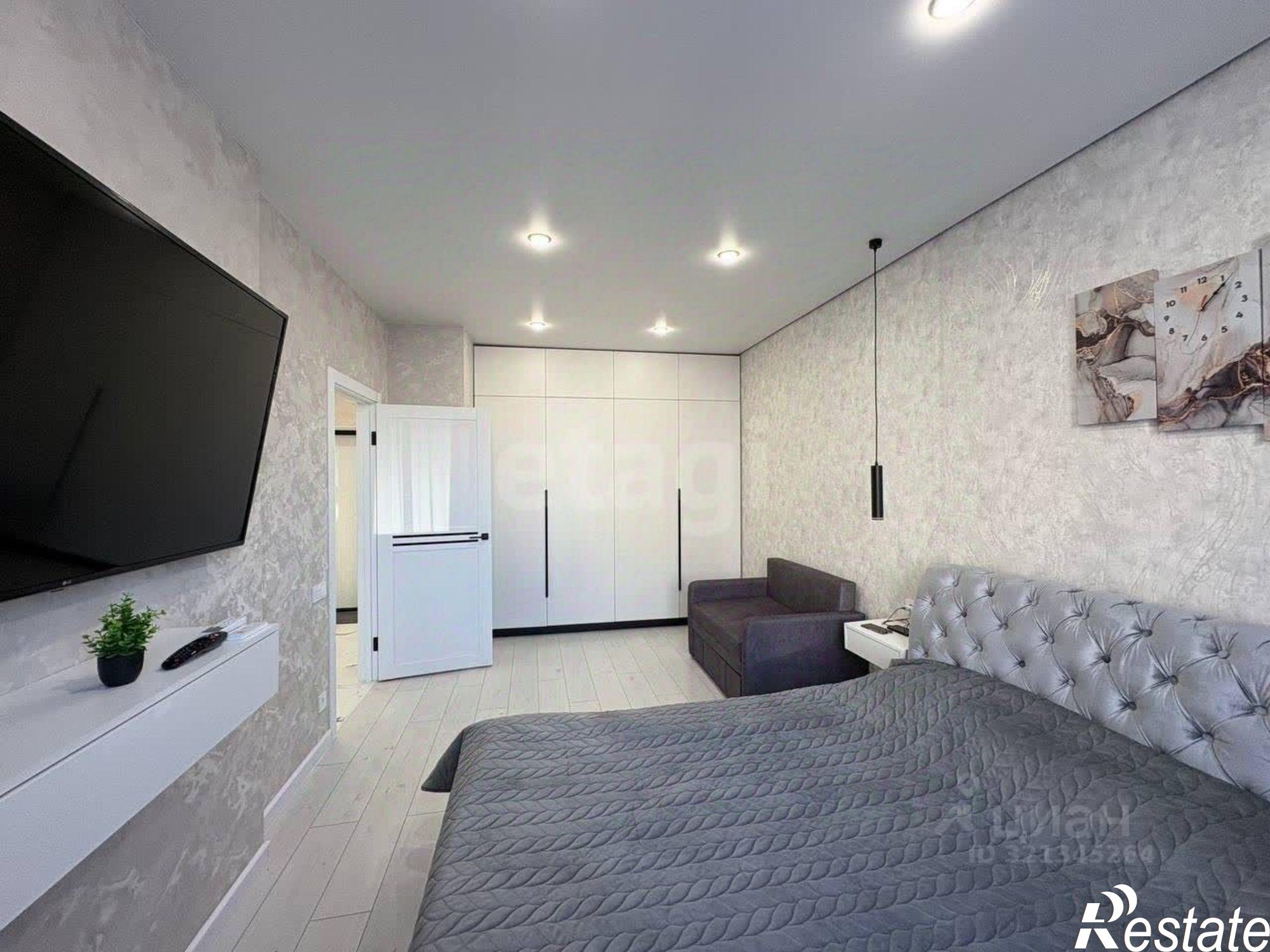 Купить квартиру за 9 300 000 рублей на ул Крымской весны, 2