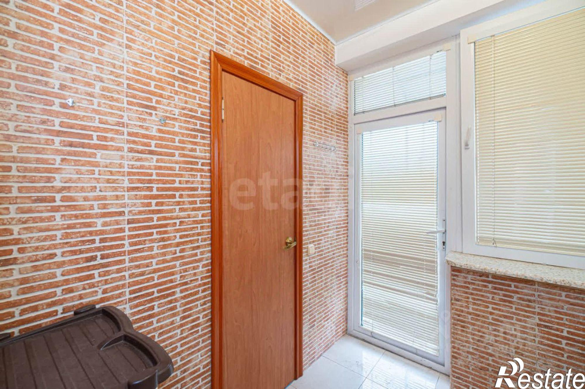 Купить квартиру за 7 649 000 рублей на Казачья улица, 20