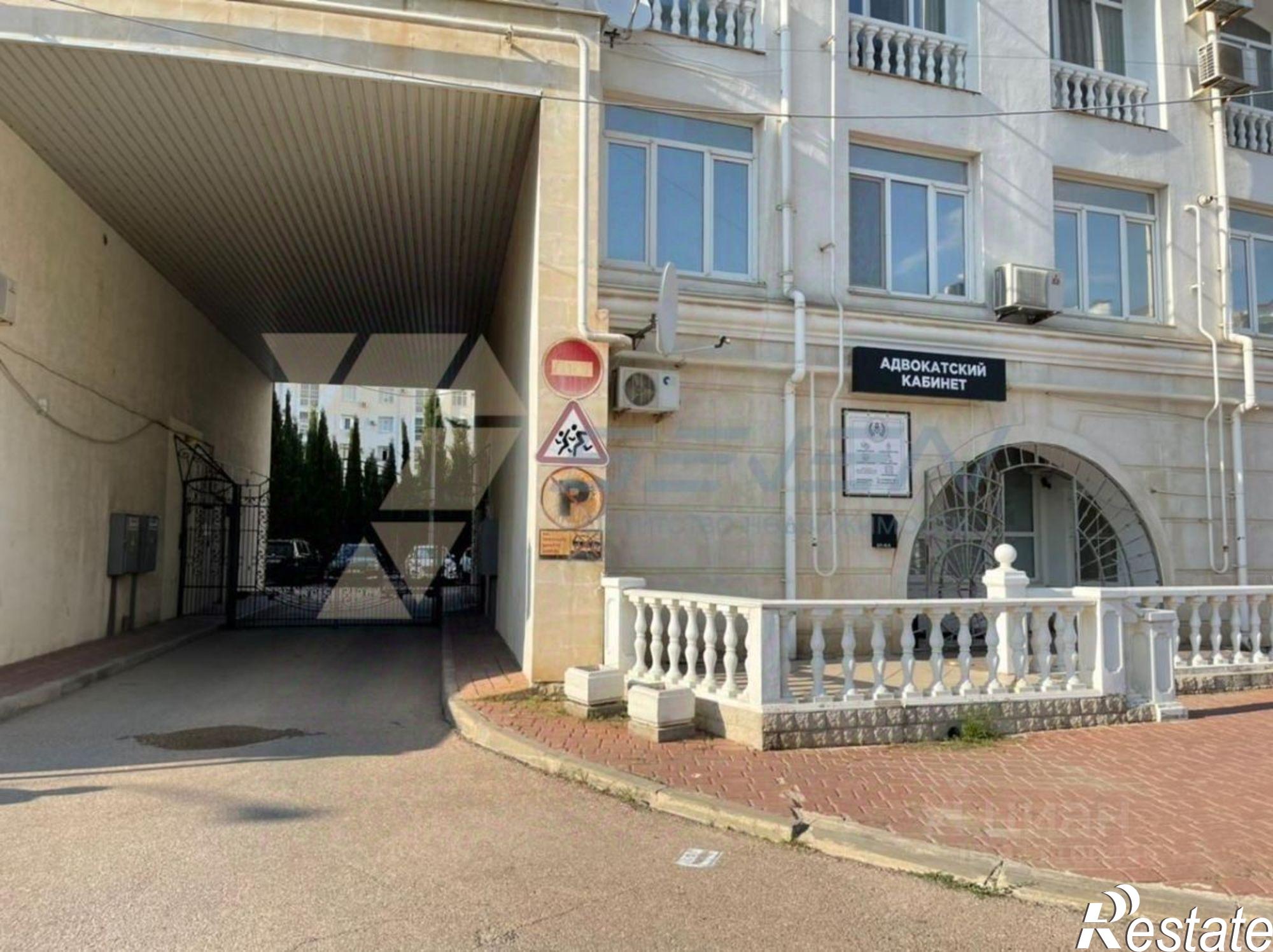 Купить квартиру за 26 300 000 рублей на Античный проспект, 4