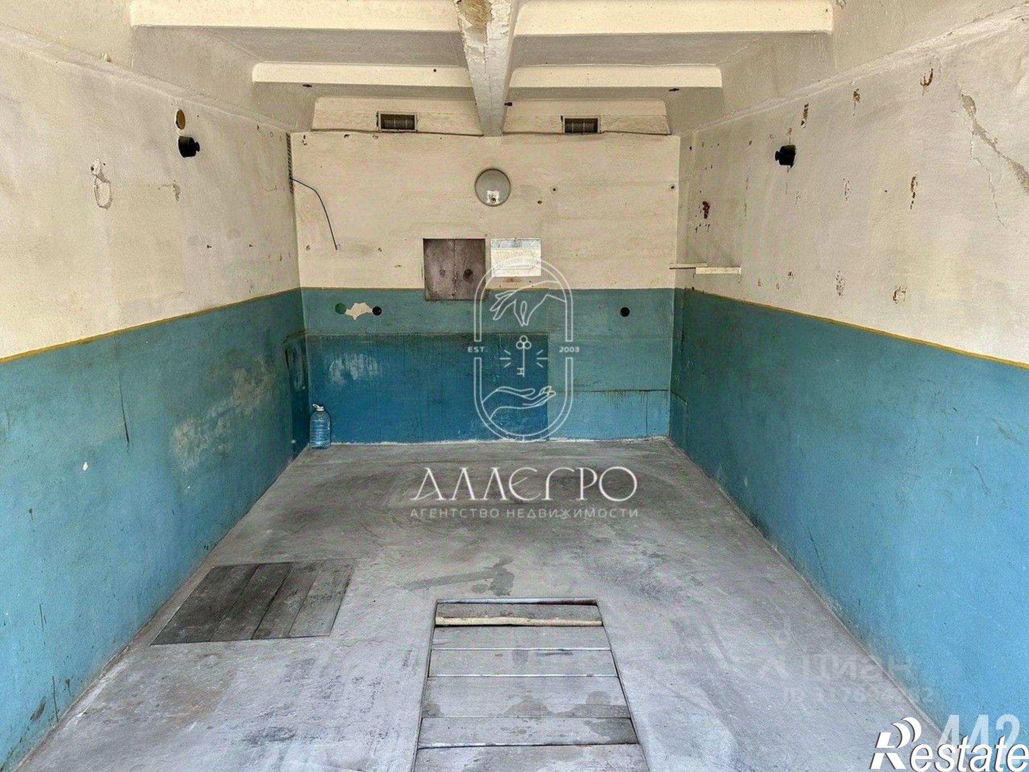 Купить гараж, место в паркинге за 600 000 рублей на Индустриальная улица