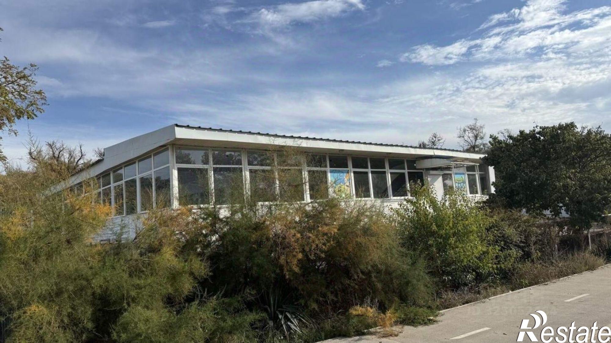 Купить ОСЗ, отдельно стоящее здание за 2 218 600 рублей на Пляж Учкуевка набережная, 31