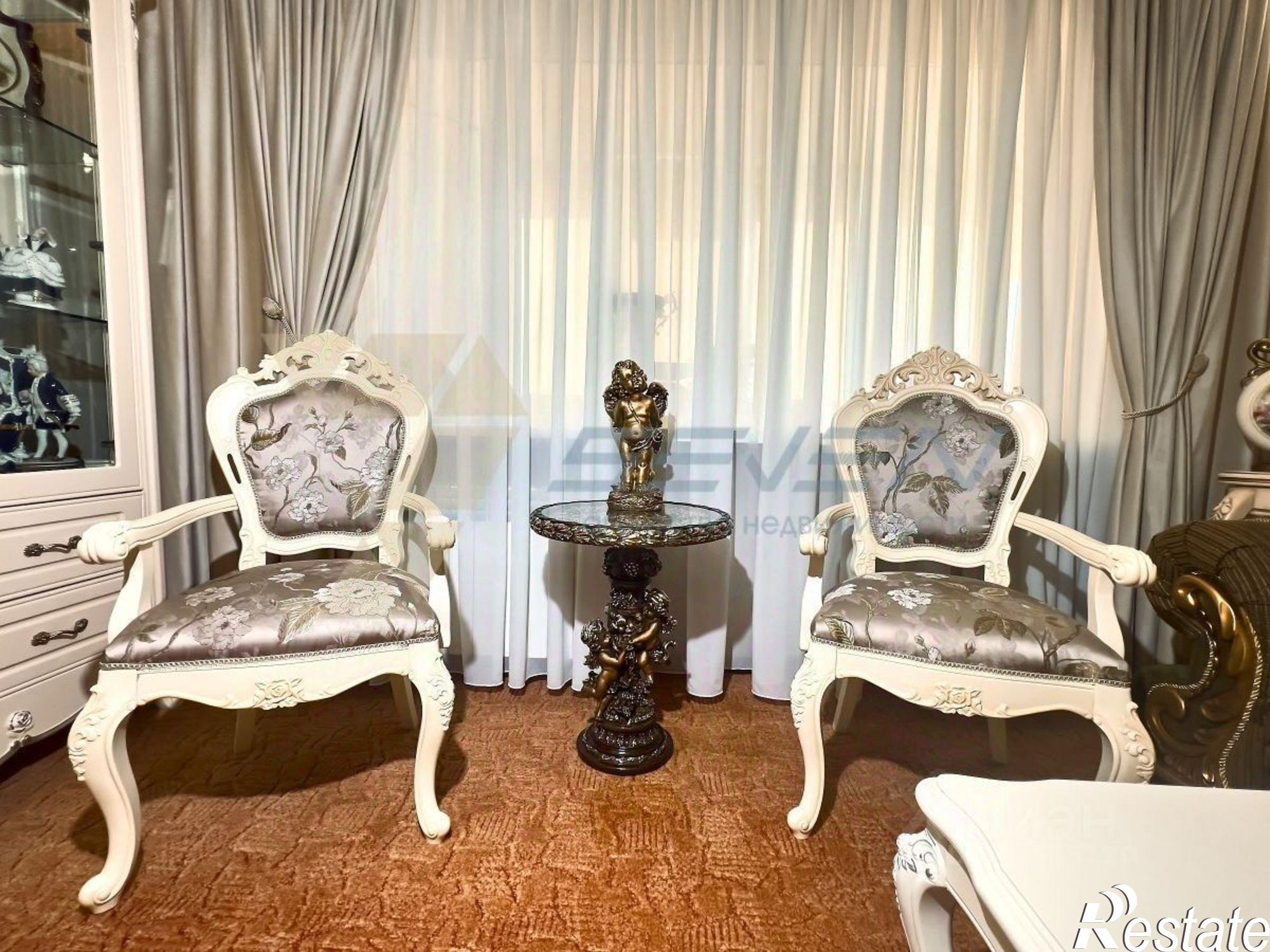 Купить квартиру за 13 900 000 рублей на проспект Генерала Острякова, 176