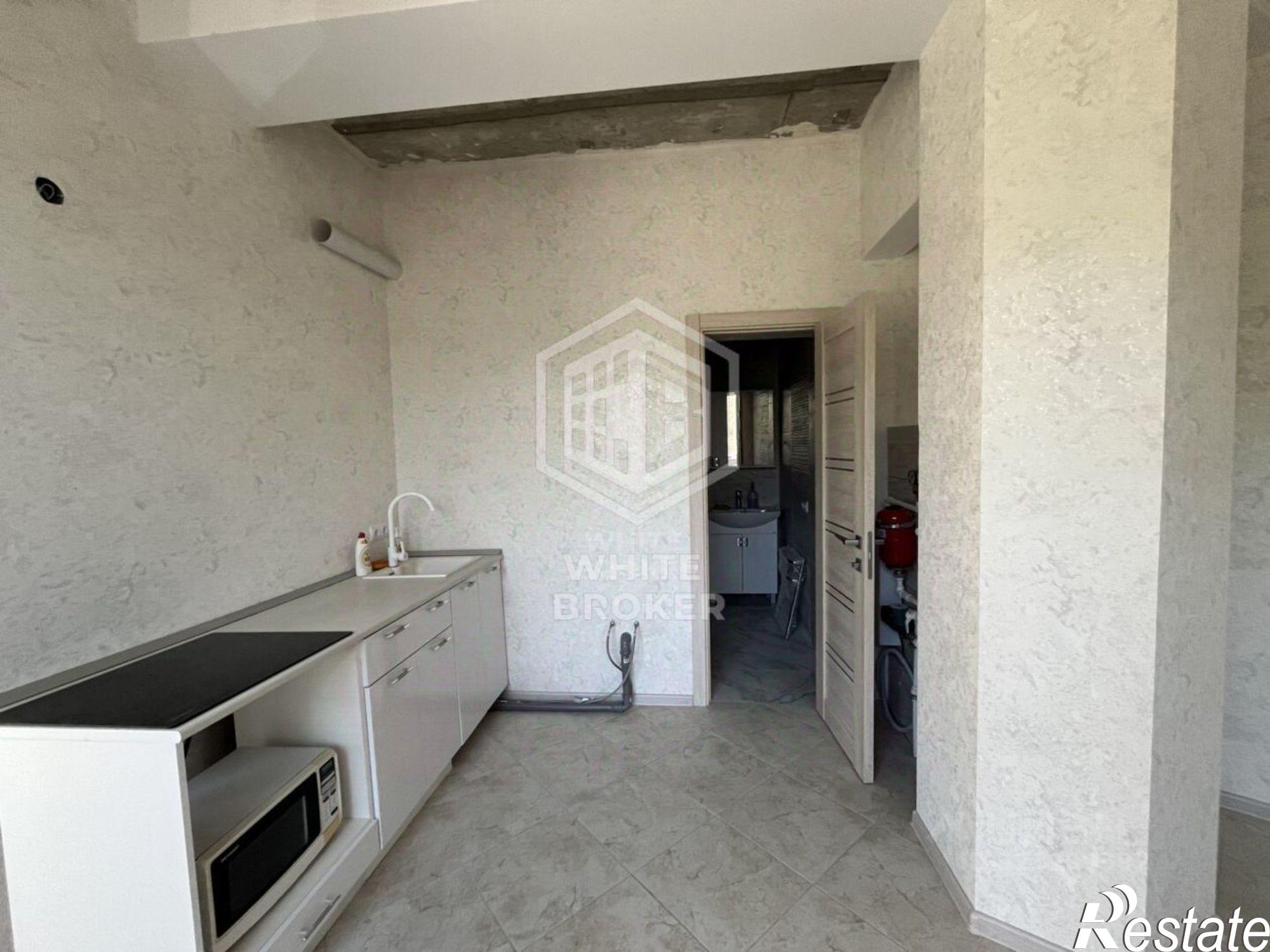 Купить квартиру за 8 300 000 рублей на улица Авроры, 110