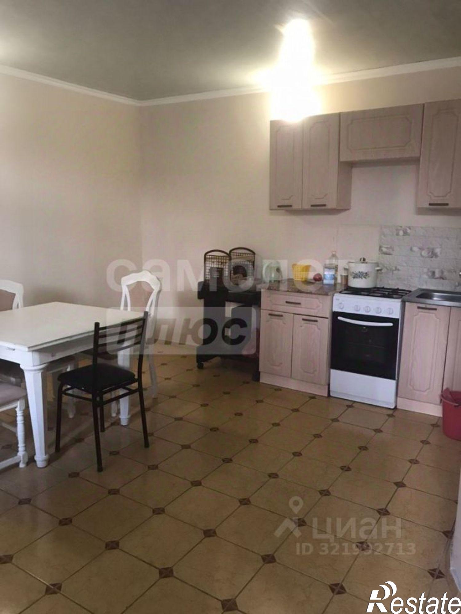 Купить ОСЗ, отдельно стоящее здание за 555 560 рублей на Лазурная улица