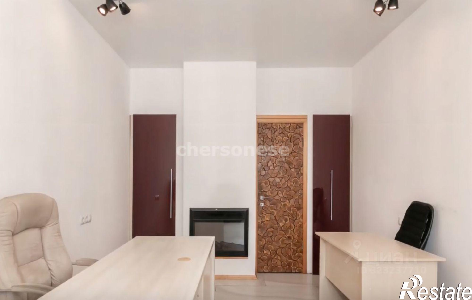 Купить офис, помещение под офис за 5 936 180 рублей на ул Парковая, 29