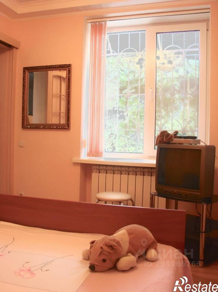 2-комн квартира улица Батурина, 1,  д. 1