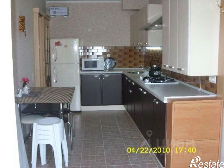 2-комн квартира улица Батурина, 1,  д. 1