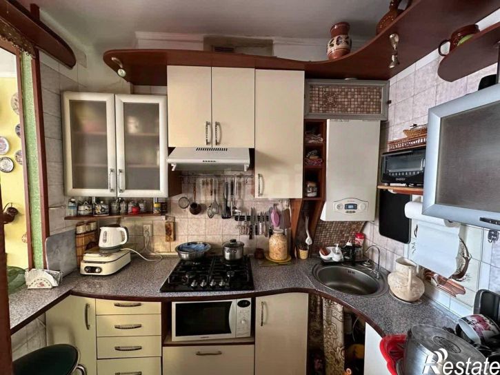 3-комн квартира ул Салгирная, 15,  д. 15