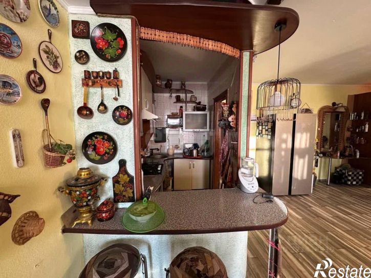 3-комн квартира ул Салгирная, 15,  д. 15