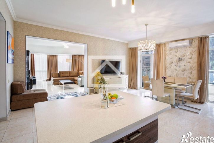 3-комн квартира Ялтинская улица, 12А,  д. 12А