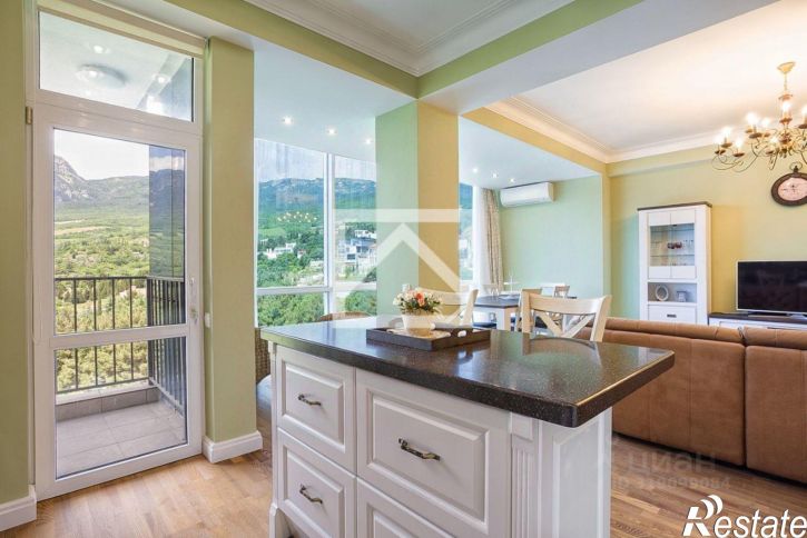 3-комн квартира Ялтинская, 16,  д. 16