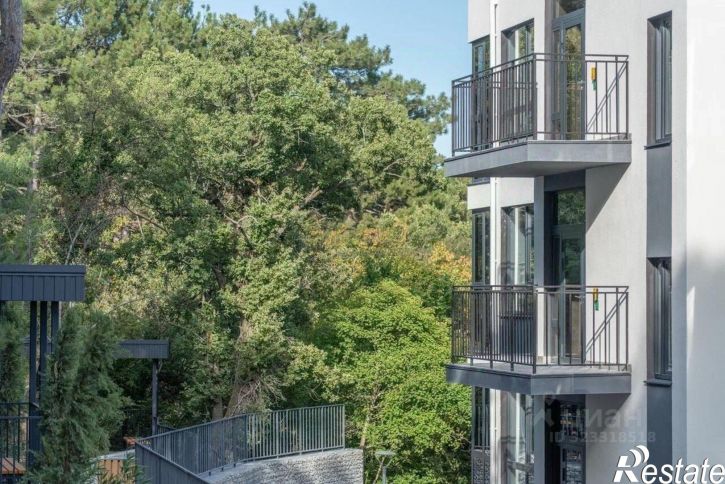 3-комн квартира Севастопольское шоссе, 2А,  д. 2А