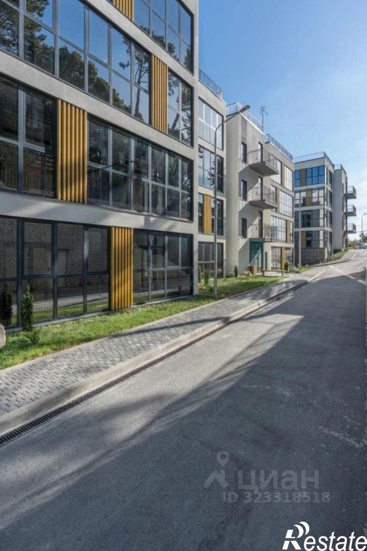 3-комн квартира Севастопольское шоссе, 2А,  д. 2А