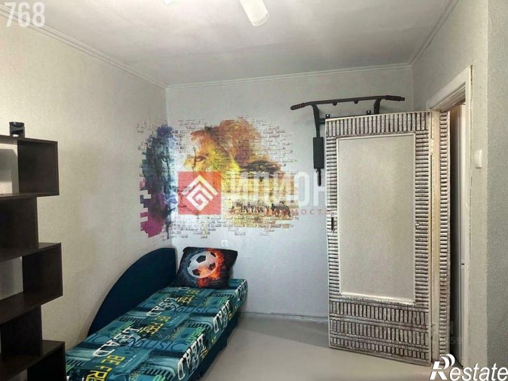 2-комн квартира улица Шаляпина, 18,  д. 18