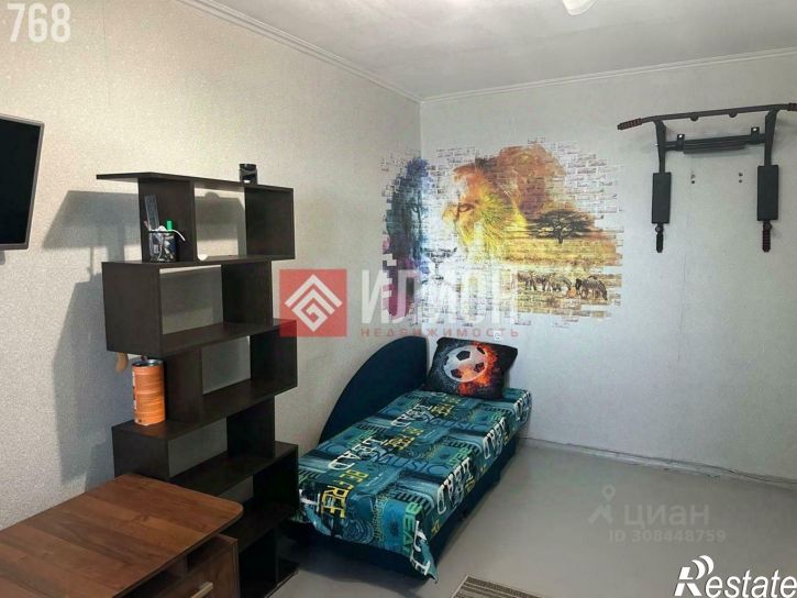 2-комн квартира улица Шаляпина, 18,  д. 18