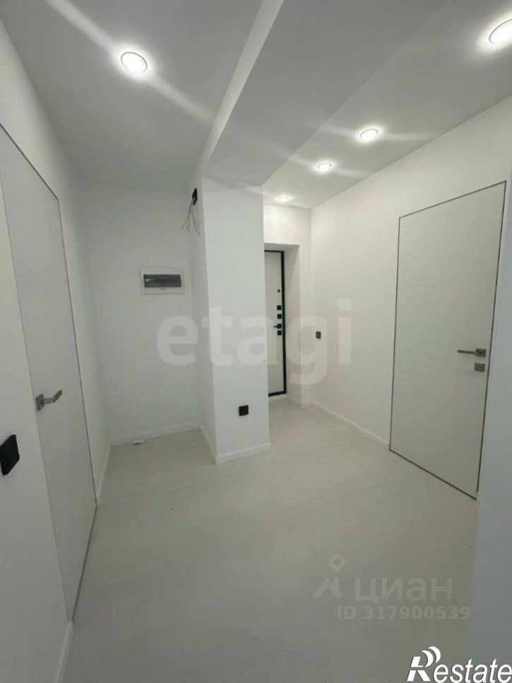 3-комн квартира ул Хрусталева, 137,  д. 137