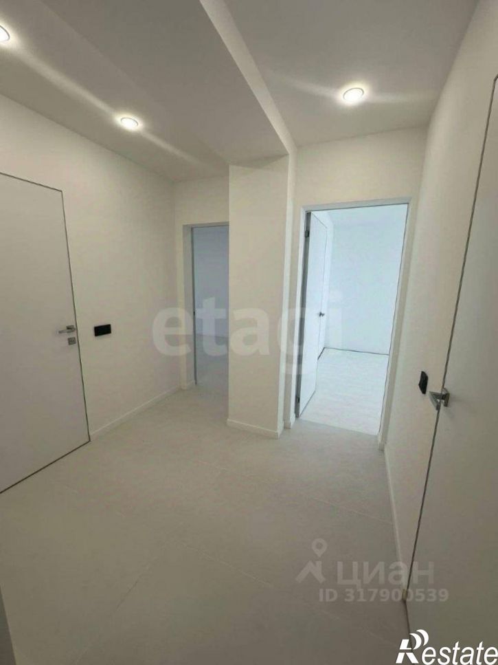 3-комн квартира ул Хрусталева, 137,  д. 137