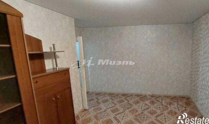 2-комн квартира Строительная улица, 12,  д. 12