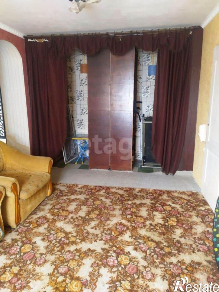 4-комн квартира улица Иванищева, 13,  д. 13