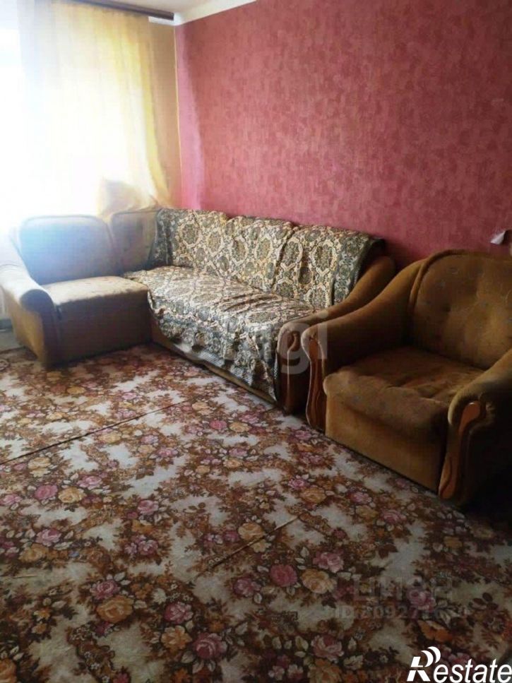 4-комн квартира улица Иванищева, 13,  д. 13