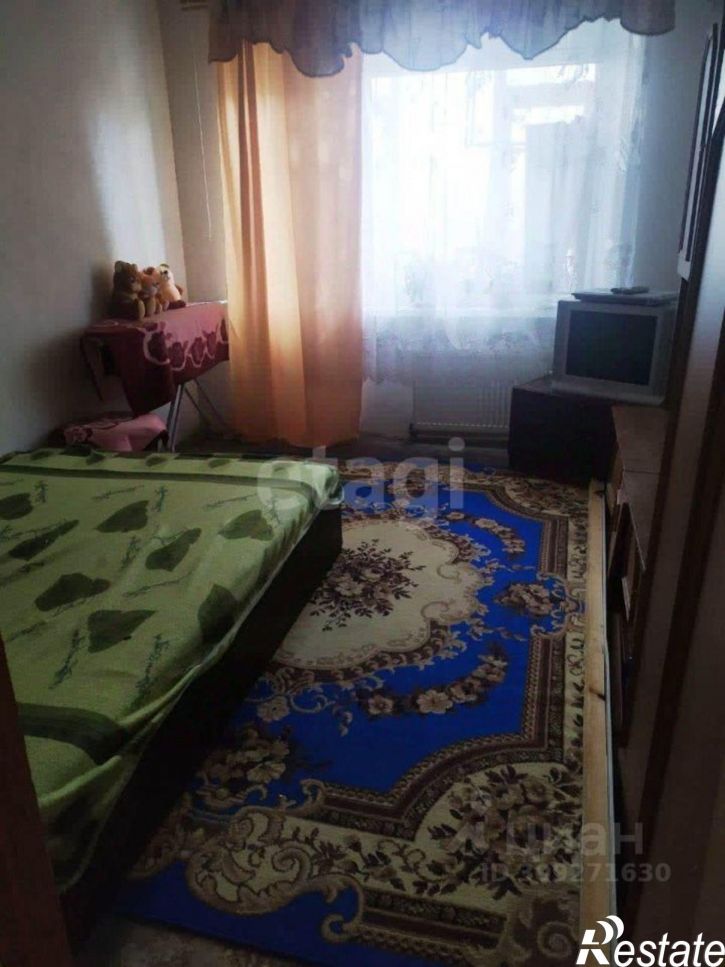 4-комн квартира улица Иванищева, 13,  д. 13