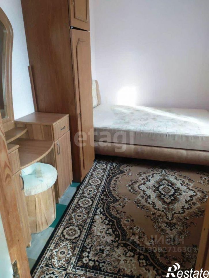 4-комн квартира улица Иванищева, 13,  д. 13