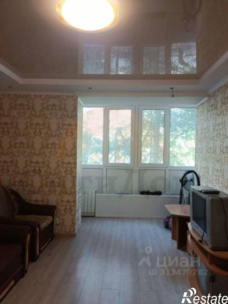 1-комн квартира пр-кт 60 лет СССР, 8,  д. 8