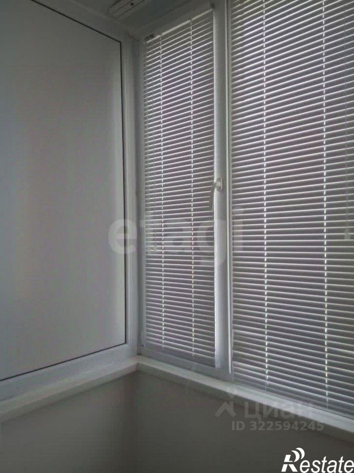 3-комн квартира проспект Героев Десантников, 2,  д. 2