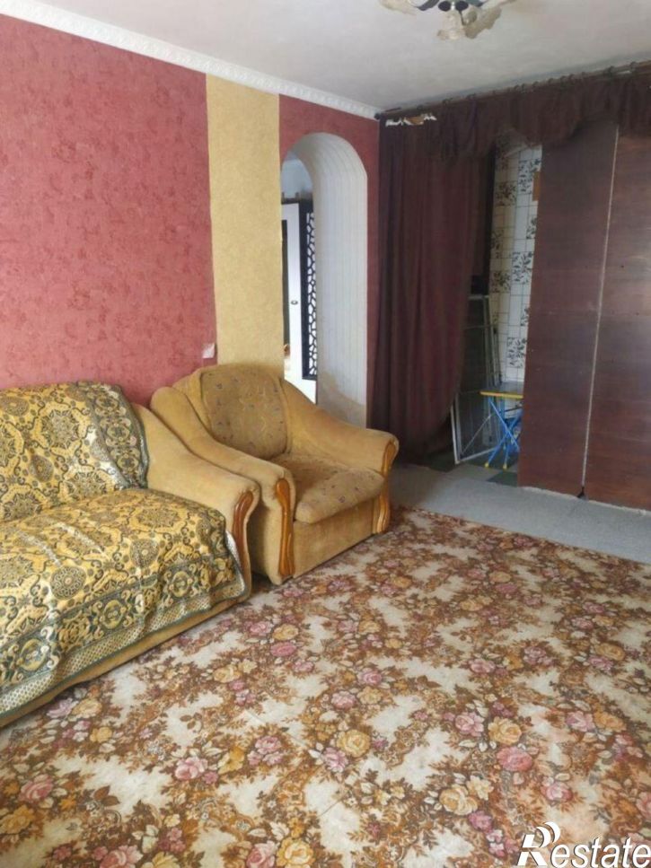 4-комн квартира улица Иванищева, 13,  д. 13