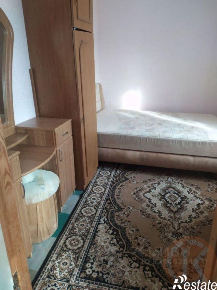 4-комн квартира улица Иванищева, 13,  д. 13