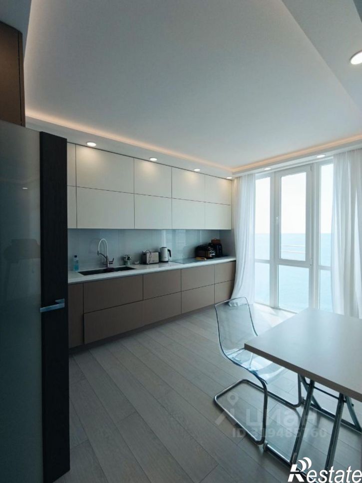 4-комн квартира улица Мориса Тореза, 8Б,  д. 8Б