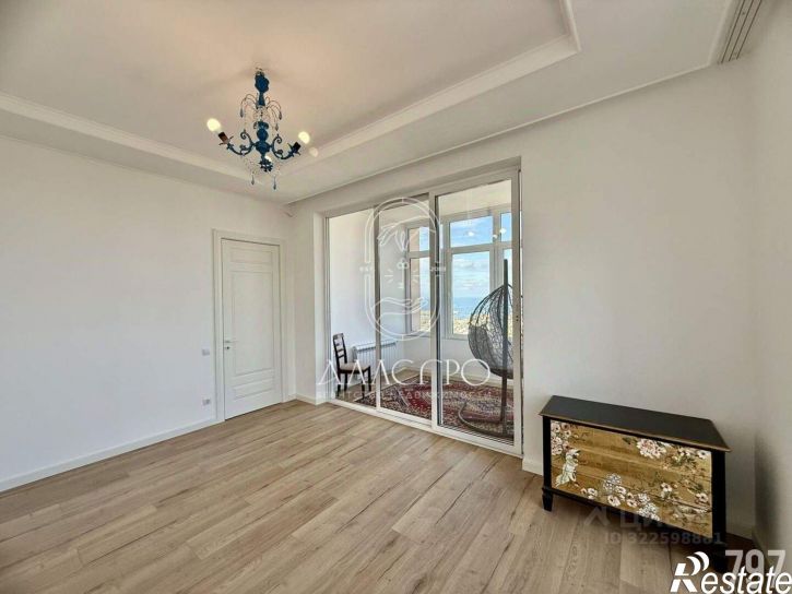 4-комн квартира 6-я Бастионная улица, 42,  д. 42